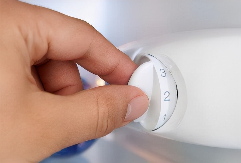 冰箱冬天与夏天的温度调节,频繁调整冰箱温度对冰箱有影响吗