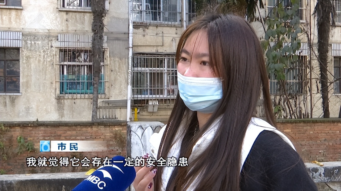 不少本地卖家发帖,上门照顾单身“小阳人”,一天最高800元!律师提醒