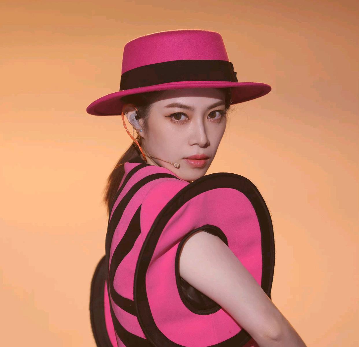 《浪姐4》已淘汰九人，陈冰和汪小敏太可惜，她俩最终败给了资本