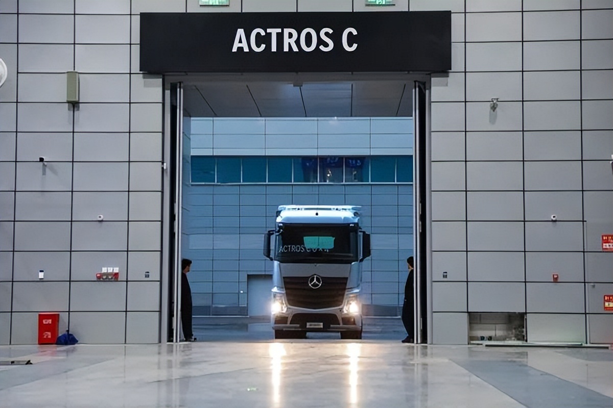 透过安全理念，解析奔驰卡车的领先|卡车之友网