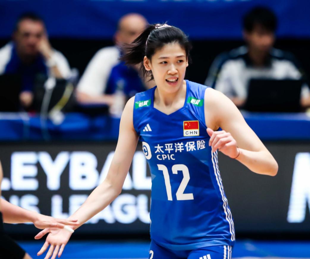 四战138扣78中+5发4拦：李盈莹完美接班朱婷1点成世联赛之冠