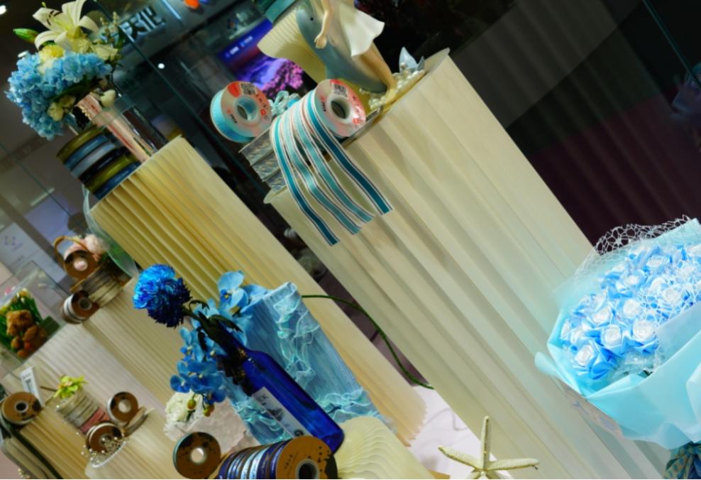 从‘弗洛伊德’色到秋天美拉德风,匹配高端花礼的丝带能有多美?