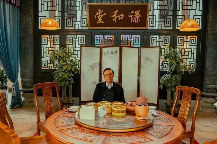 《狂飙》强哥穿衣进化史#西装篇