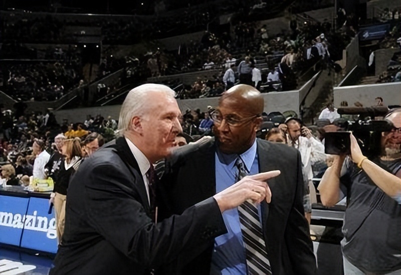 麦克布朗会得到最佳主教练吗,麦克布朗执教勇士17年