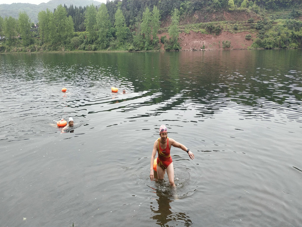 怀化第六届运动会游泳比赛,怀化鹤城泳协漂流