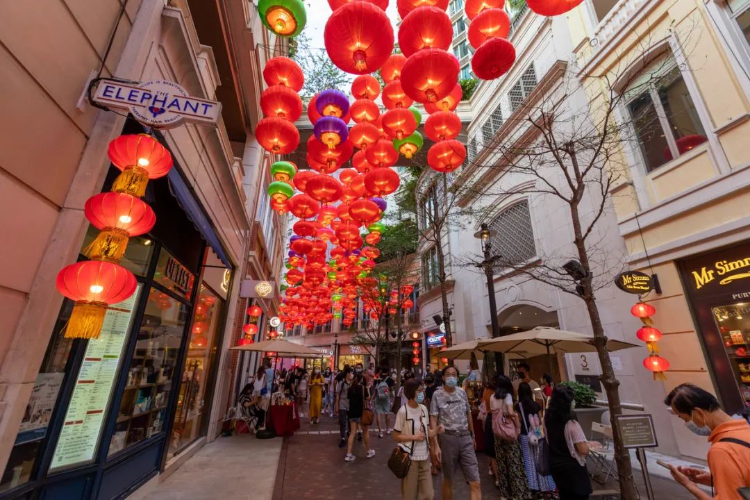 香港没有一个人，在九月中秋买月饼