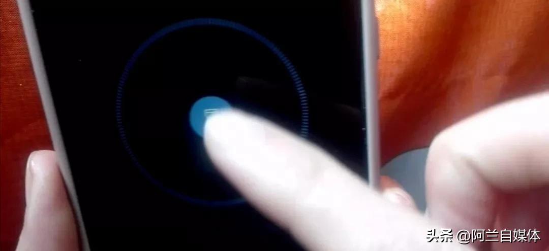 如何不用开手机就能开手电筒,vivo手机快速打开手电筒的方法