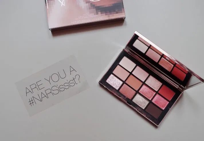 适合新手的眼影盘一盘搞定,眼影新手万能画法