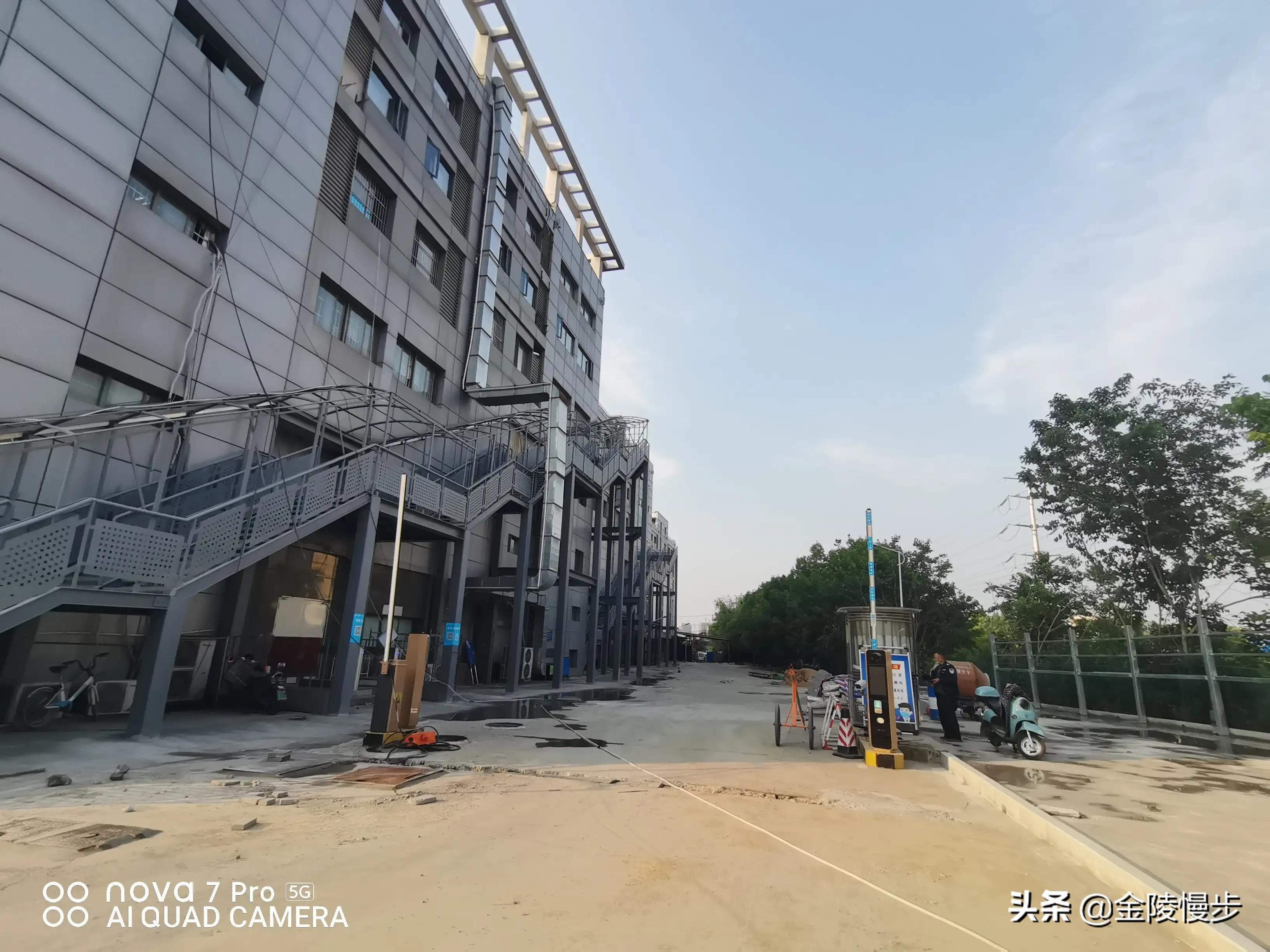 梅山街道梅山商业广场,梅山广场简介