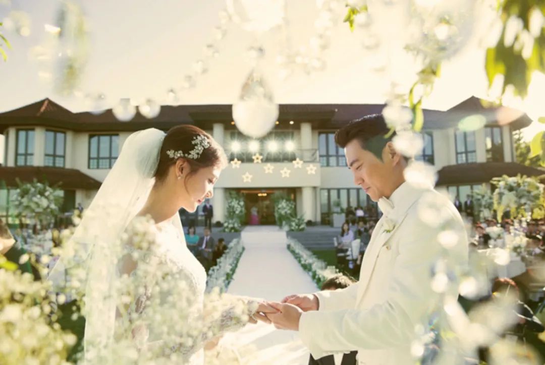 玄彬孙艺珍举行婚礼照片现场,玄彬孙艺珍婚礼明星名单