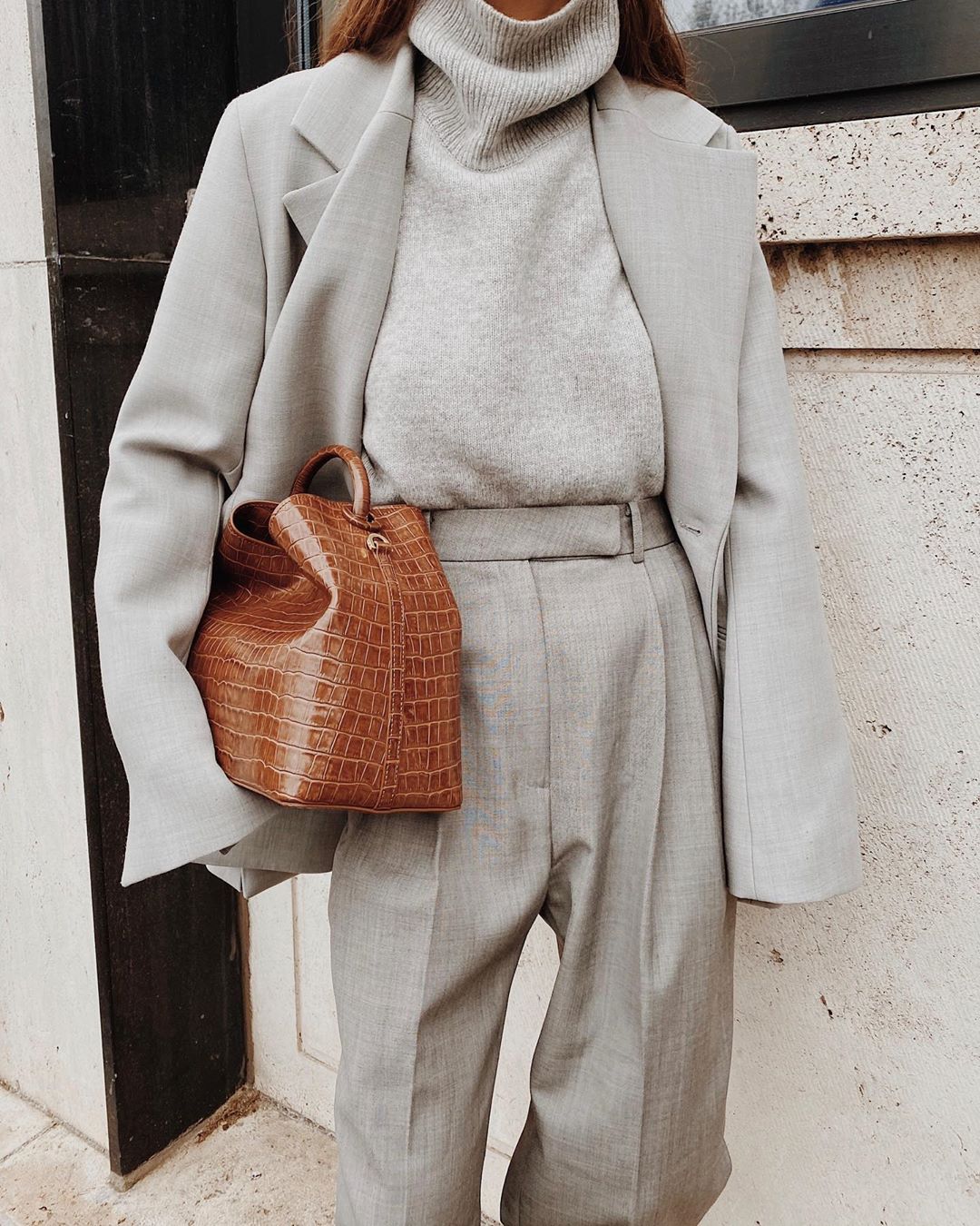 不要再乱买包了！花大钱买的包包，撞款多尴尬啊……