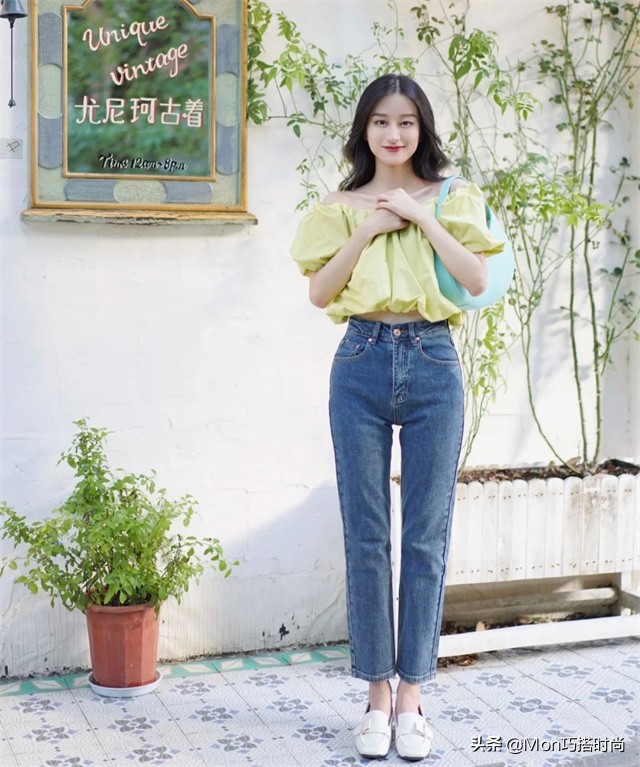 如何穿衣显脸小,脸大女生穿搭