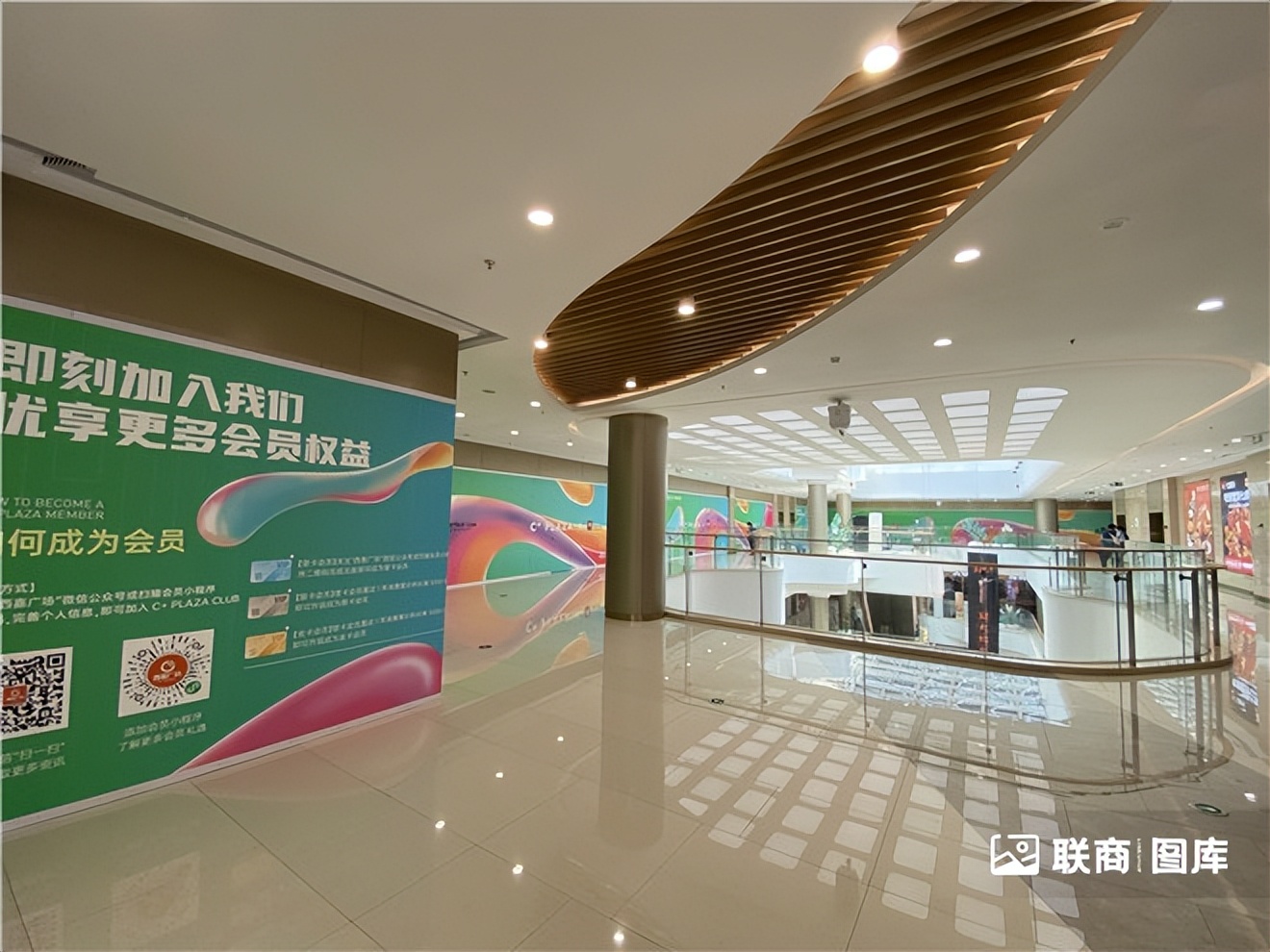 “鸽王”、潮玩街区…实探杭州近期新开的三个商场