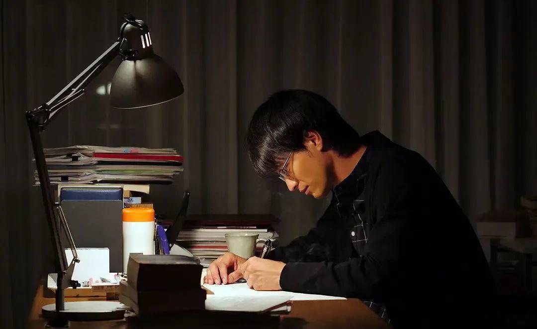 当网文作家有什么缺点,当网文编辑需要什么文凭