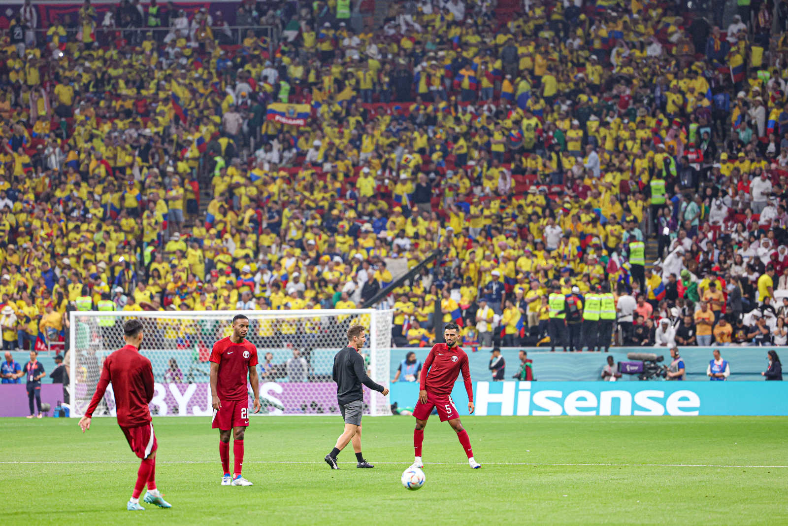 卡塔尔输球引热议国足,卡塔尔吐槽中国足球爆笑名场面