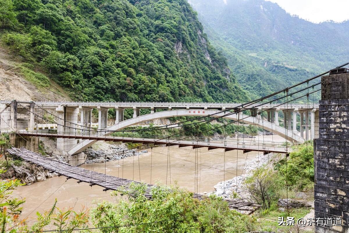 进入怒江雾村必走的茶马古道,怒江大峡谷茶马古道雾里村