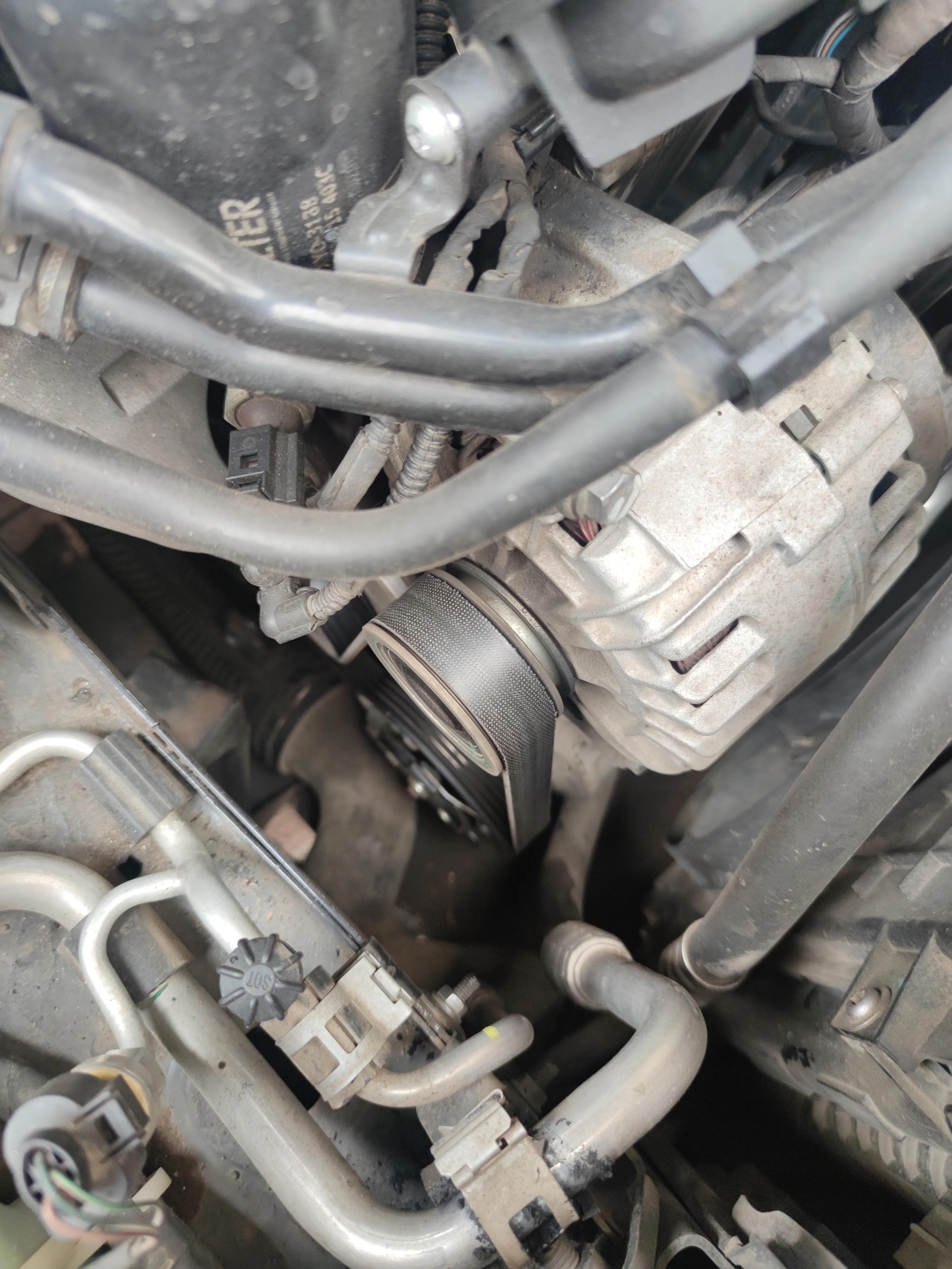 8年的爱丽舍怎么样,12年的帕萨特油耗多少