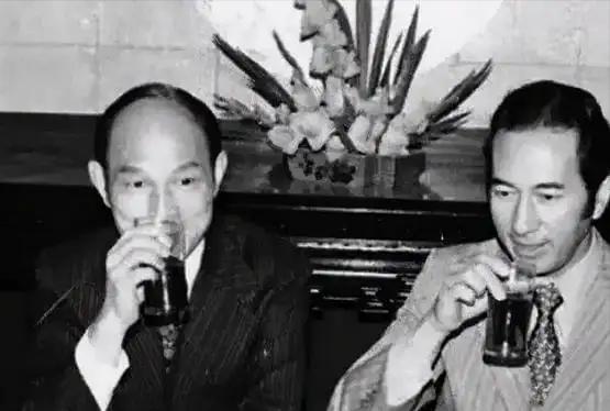 霍英东有10个儿子，为何将三分之二的遗产，给了大房的3个儿子？