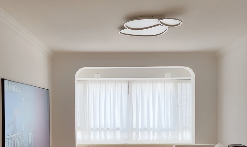 阳台吊顶用什么材料好,老家房子吊顶什么材料好