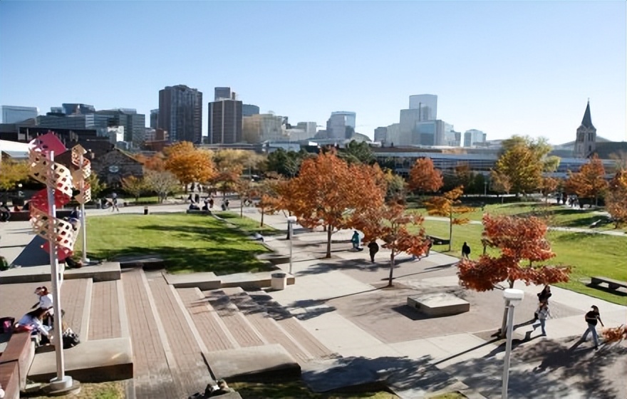 科罗拉多大学分校,丹佛斯科罗拉多大学