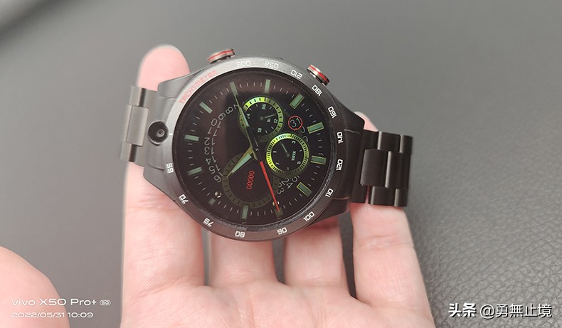 览邦z36手表,览邦z36plus智能手表和w2哪个好