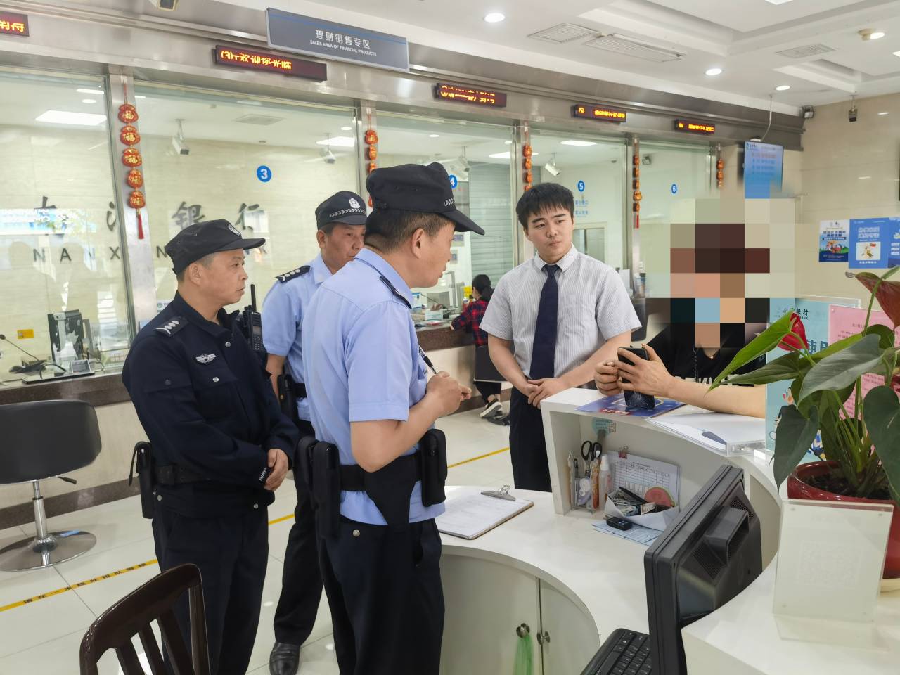 冒充单位采购猪肉诈骗,冒充商贩订货诈骗行为