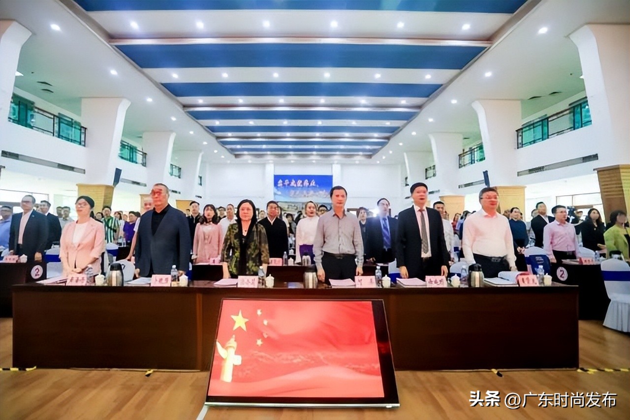2023广东省服装产业高质量发展大会暨广东省服装服饰行业协会第七届第四次会员代表大会在中山沙溪顺利召开