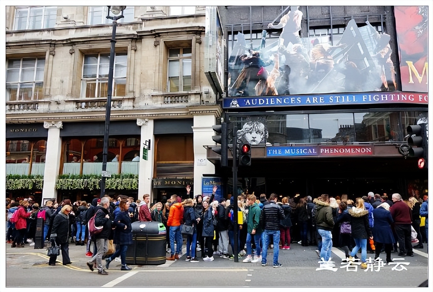 英国美女马术骑手,英国女王出行皇家马队