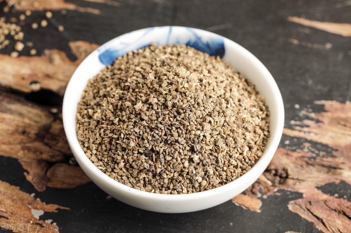 两味中药,祛风邪,除湿毒,专管皮肤瘙痒