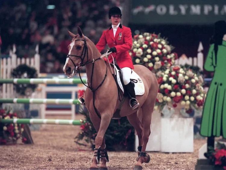 47亿还不够花？真公主的生活到底有多奢侈