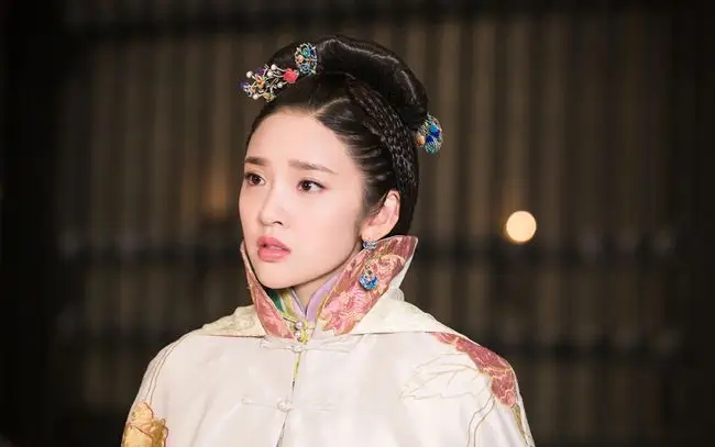 孟古哲哲的四个婢女为其殉葬,清朝第一位皇后孟古哲哲