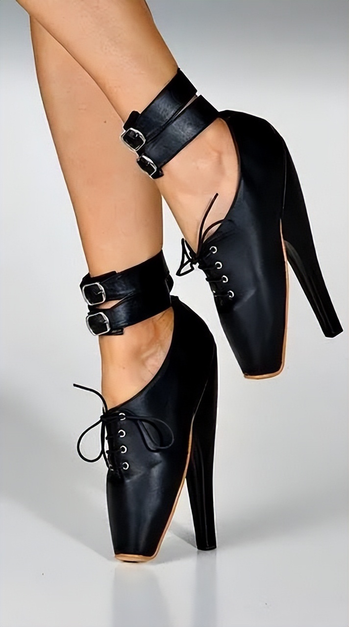 时髦又个性的鞋子,什么样的鞋子具有时髦感