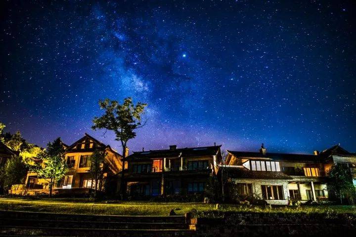 梓山漫居为何频上妻子的浪漫旅行，春日迟迟再出发等综艺—AD国际