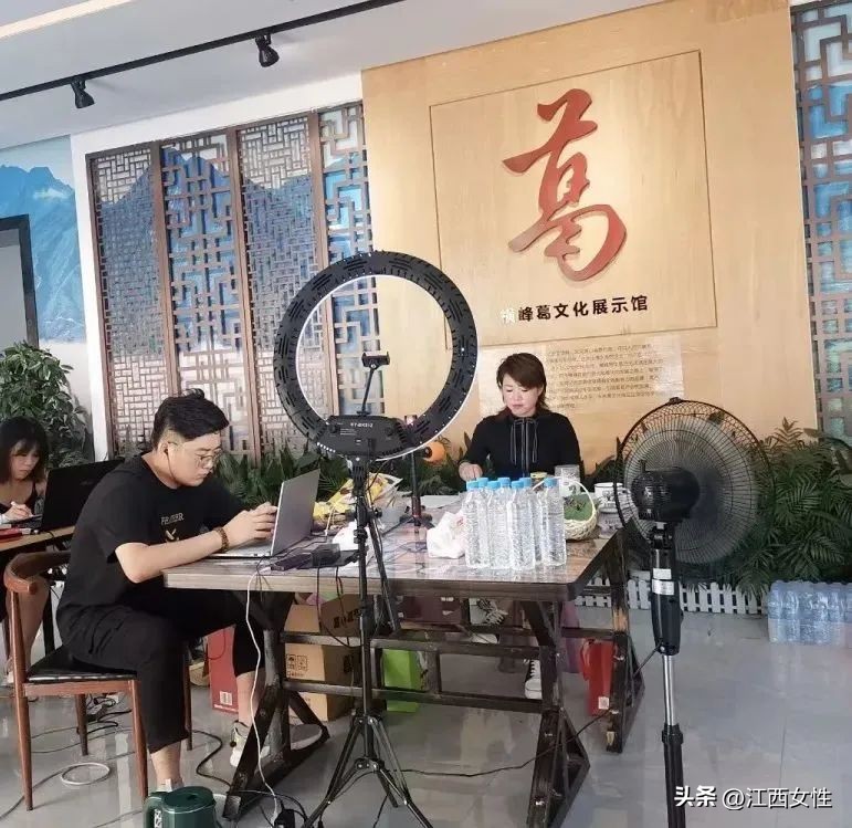 赣鄱巾帼创之乡村振兴篇丨杨月：助农出村，让爱回家