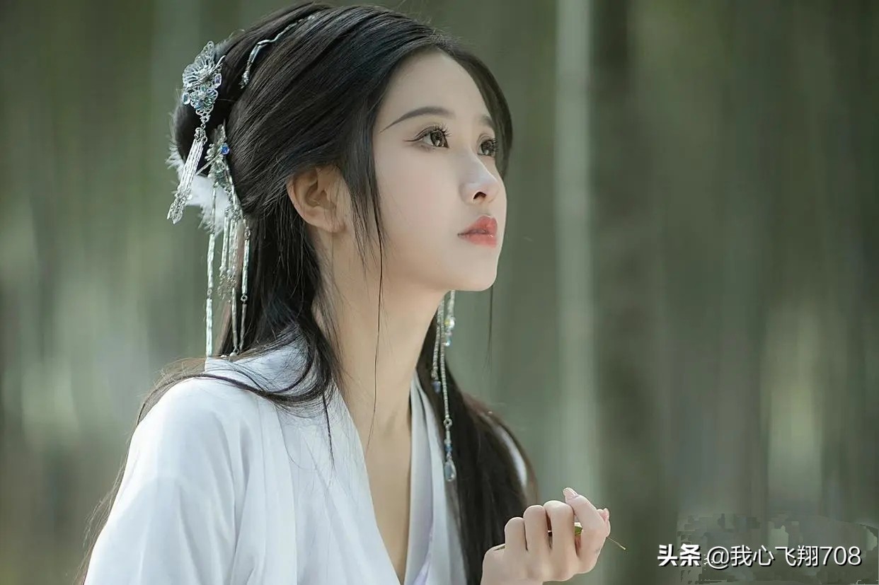 七绝红尘漫吟,常品幽兰情自醉七绝