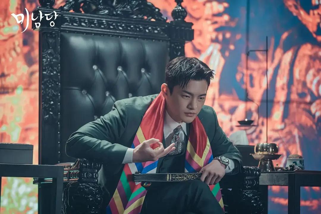 冲击太大了…辣眼