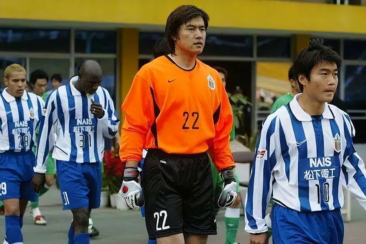 踢假球被处罚降级,踢假球被判10年