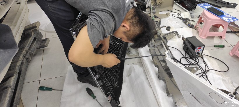 雷克萨斯lx570巅峰限量版越野改装,雷克萨斯LX570内饰改装套件