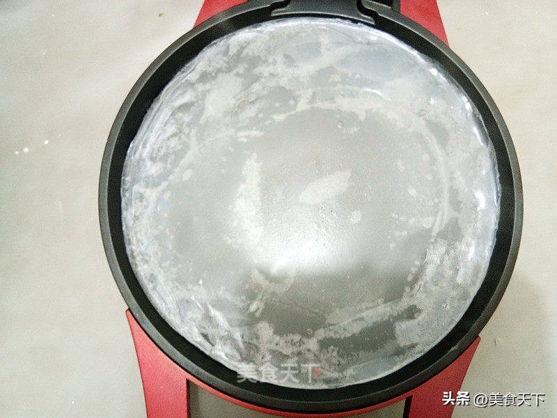 外面卖的凉皮是什么做的,外面买的凉皮还要煮吗