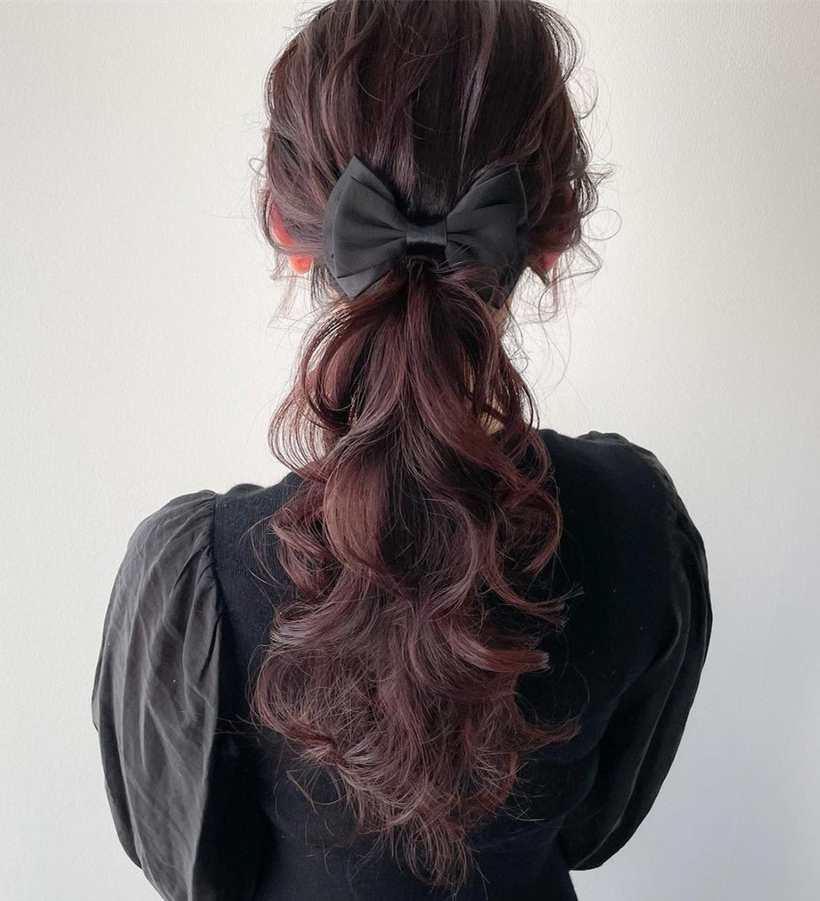 半披半扎卷发简单又好看,烫完羊毛卷发型怎么扎好看