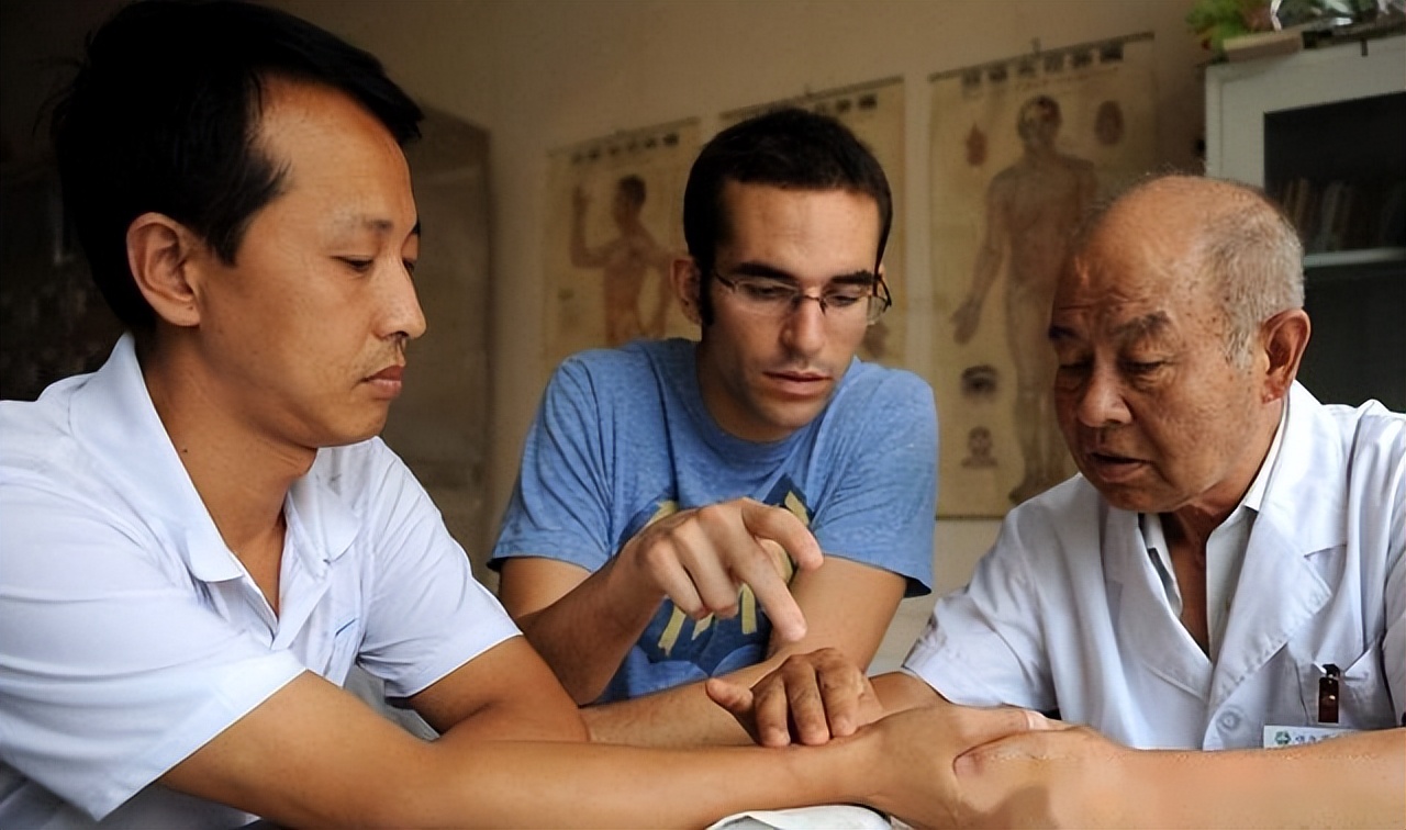 职业教育培训行业前景如何,中域教育中医专长培训可靠吗