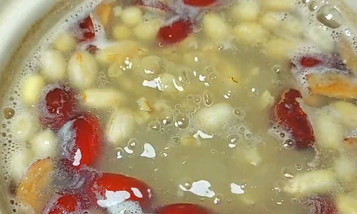 中老年人少吃这3类食物,建议中老年人多吃这6样食物