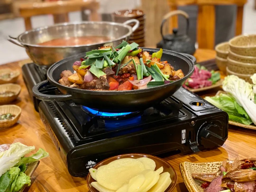 去贵州玩两个月花多少钱,去贵州玩一次多少钱合适