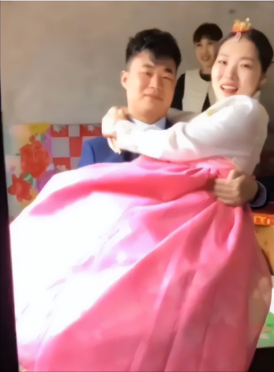 2019年朝鲜姑娘嫁浙江小伙：不要房车和彩礼，结婚只要一吨大米？
