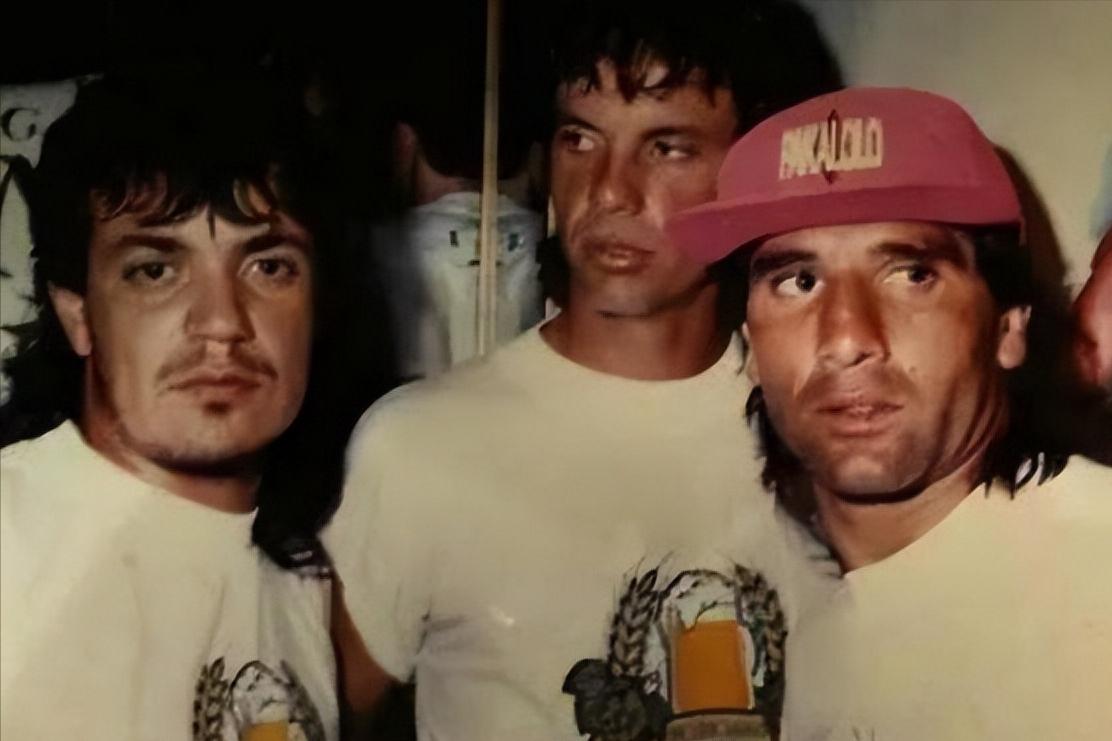 殴打球迷,殴打球迷的足球球员