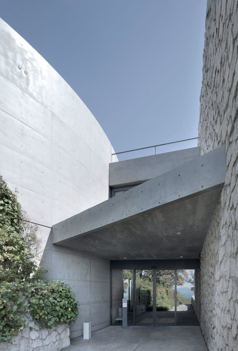 混凝土快速修复地面,混凝土颜色不一样怎么修补