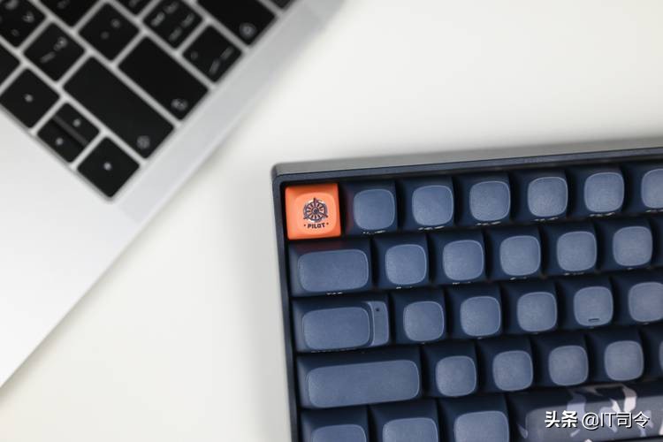 洛斐小翘键盘值不值得购买,lofree洛斐小翘暗夜蓝键盘测评