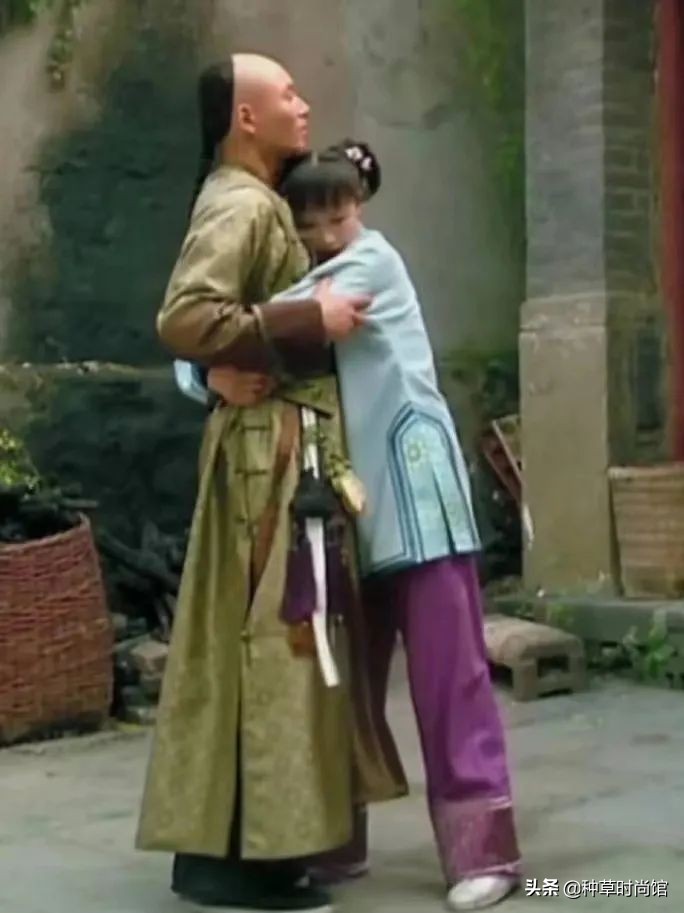 扁平脸淡颜变美思路,苦相女生长相怎么微调