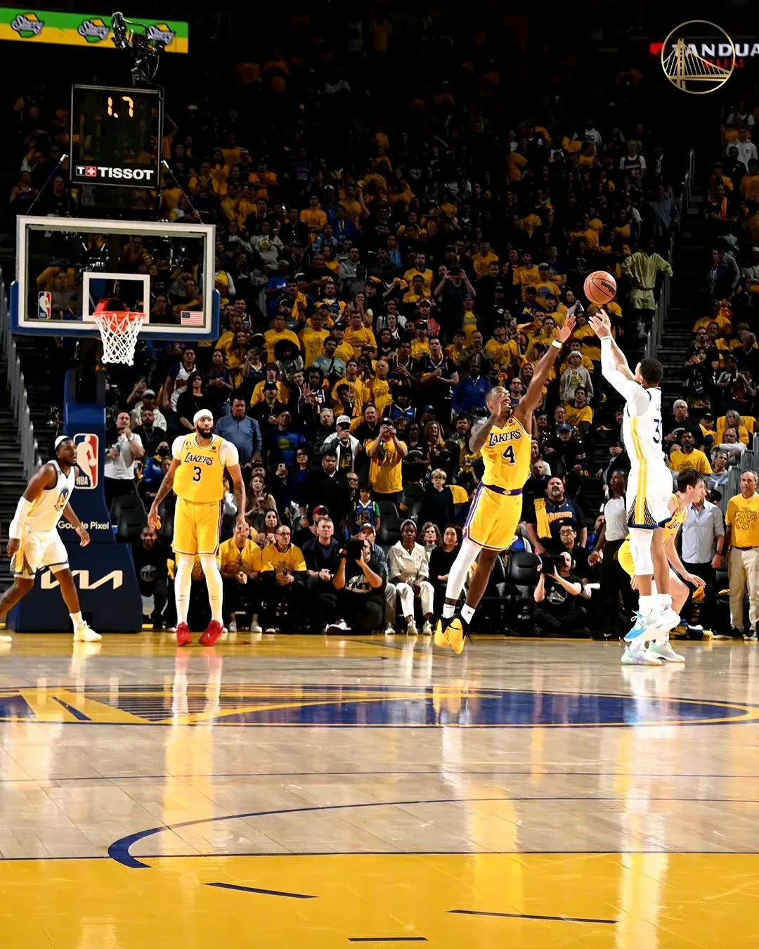 掘金vs湖人g5裁判报告,湖人g5赢了还是输了