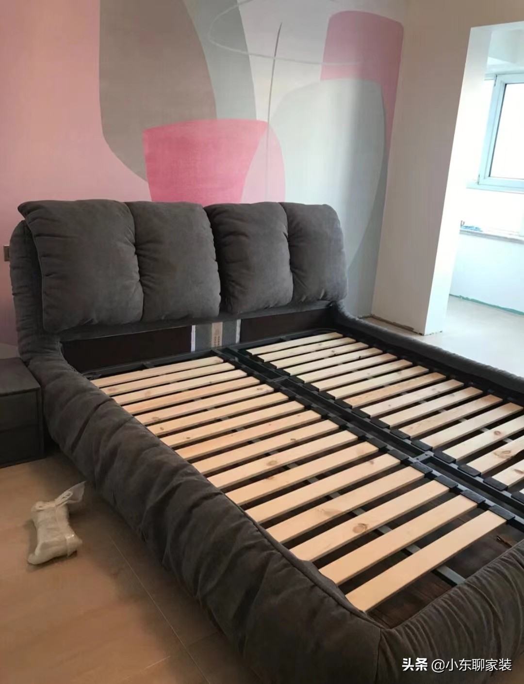 选床实木好还是软包好,买实木床买什么样的床最好